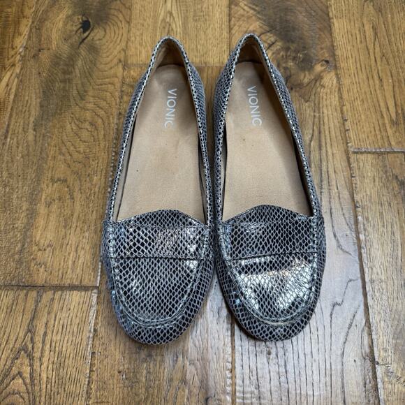 Vionic Larrun Driving Loafer Shoes Women's 9 Silver Leather Snakeskin Embossed - Picture 2 of 6